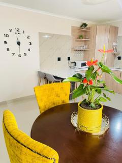 Mnqobi Lifestyle Apartments - 4
