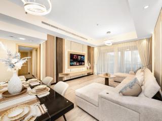 New Renovate Huge Flat w Canal & Burj Khalifa view - 2