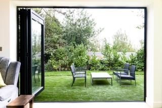 Amos Lodge Deluxe Accommodation - 6