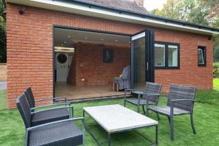 Amos Lodge Deluxe Accommodation - 7