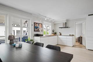 Urban comfort, 3 BR with free parking in the heart of Tønsberg - 9