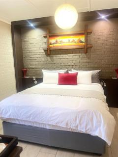 Hotel Prestige Ongwediva - 9