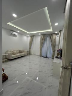 Charming 4-bedroom townhome in vibrant Phnom Penh! - 0