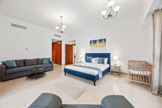 Prime Spacious 5 Plus 1 BR Apt On JBR Beach near Metro ,Walk to The Mall, Dining & Entertainment - By Sunkissed Holiday Homes - 7