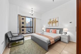 Spacious 5BR Apt with Maid's Room on JBR Beach Near Mall and Metro - By Sunkissed Holiday Homes - 7