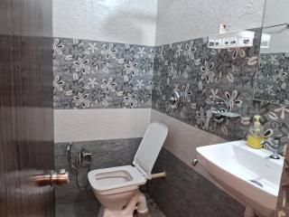 Hotel Shivas Inn - 4