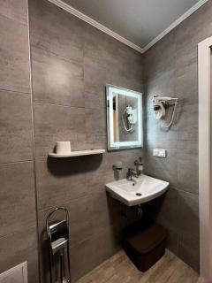 ApartPoltava 1-bedroom з великою кухнею та шикарною панорамою на АНТОНА ГРИЦАЯ,10 - 4