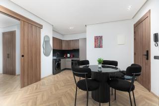 Modern & Calm Studio - 8