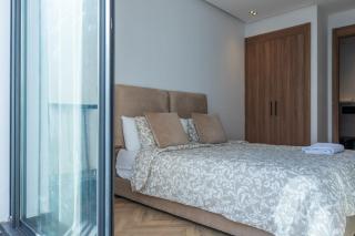 Modern & Calm Studio - 5