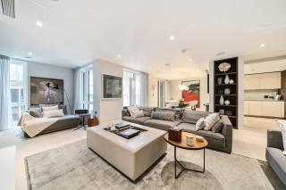 Soho Deluxe - 71 Broadwick St, Carnaby, London W1F 9QY - Egham - 1