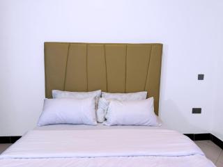 Modern Chic 1BR Bunga - Kampala - 5