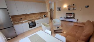 Adriatic Escape Apartment - 8