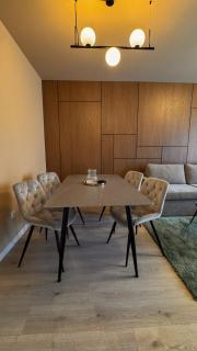 VENUS Deluxe Apartment at Coresi Mall - 4