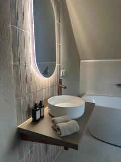 Bed and Breakfast 1691 - 8