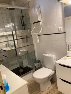 T1 - Centre ville rez-de-chaussée - 8