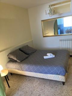 T1 - Centre ville rez-de-chaussée - 6