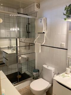 T1 - Centre ville rez-de-chaussée - 3