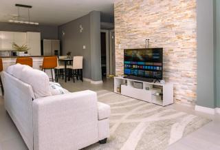 Serene Mountain View Smart Apt for Restful Stays - 8