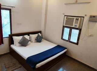 Ganpati Guest House - 2