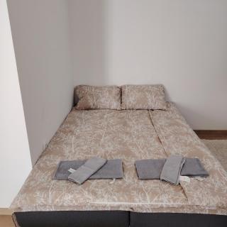 Elena Airport Apartments - 4