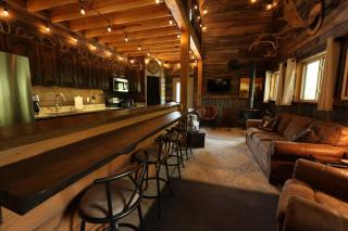 Private 600 Acres WiFi Hot Tub Wolf Pen - 4