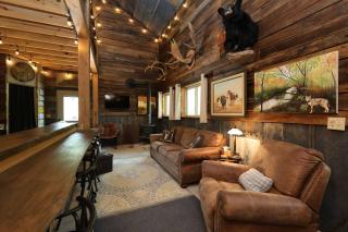 Private 600 Acres WiFi Hot Tub Wolf Pen - 3