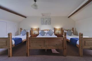 The Cromwell Arms Inn - 1