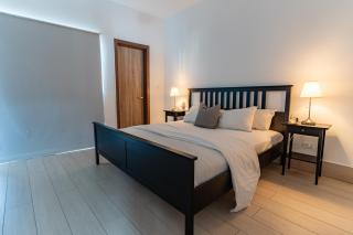 NEW UNIT WITH BEACH AND POOL ACCESS - N B301 - 1