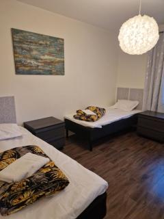 ArcticStay Economy - 5