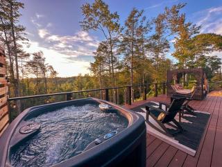 Private Lux Getaway Hot Tub Double Shower Cabana - 8