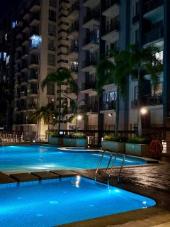 Condo in Pasay Across Airport NAIA Terminal 3 Pool View - 1