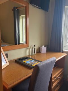 St. Davids Cross Hotel - St. Davids - 7