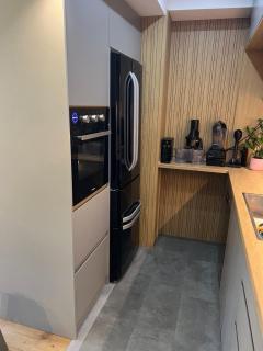 Apex Apartments Skopje - City Center - TV & Wi-Fi - 1