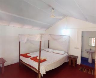 Nirvana Beach Cottages - 3