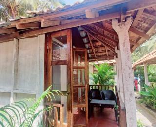 Nirvana Beach Cottages - 1