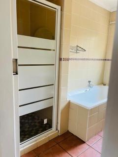 Pelistay in Sundowner - 1