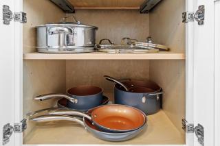 Blue Haven 3BR Near Downtown Airport Private Park - 1