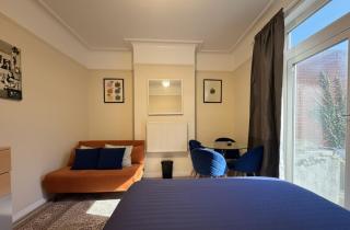 East Ham House - Londen - 7