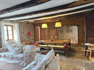 Gîte spacieux où règnent calme et authenticité. - 0