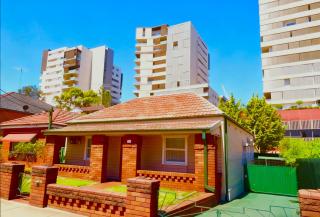 Central Burwood Shared Stay - 2