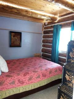 Sanctuary Farm Log Cabin Mountain Getaway, Alberton, MT - 8
