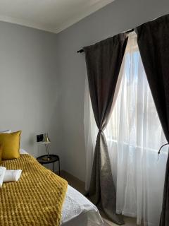 Windy Dunes Self -Catering Accommodation, Luderitz - 2