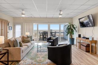 Oceanfront Joe's Place - 7