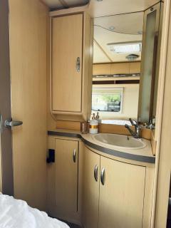 Caravana dintre nuci - 8