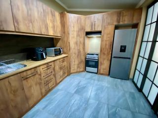 Modern Van Riebeeck Park Accomodation - 1