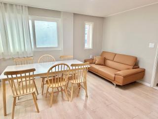 스테이-논현,논현역5분,공항버스5분,신논현역6분 - 6