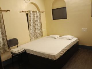 BM Shaw Guest House - 7