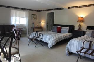 Sweetgrass Inn Bed & Breakfast - 7