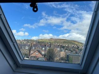 1st Class 4 Bedroom 2 Bathrooms - 1