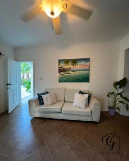 Tu refugio en Los Corales Punta Cana, wifi rápido y piscina - 4